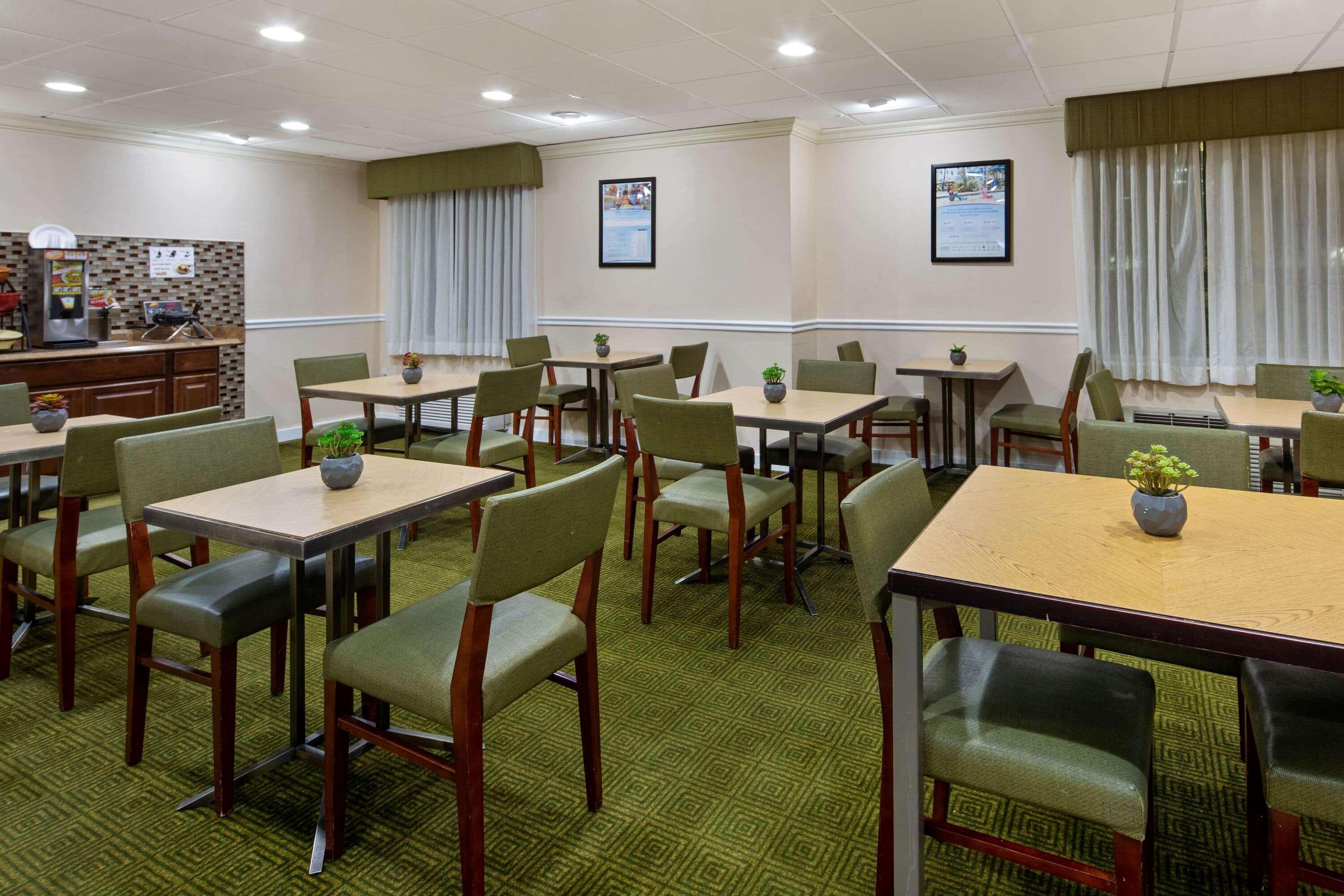 La Quinta Inn & Suites By Wyndham Sawgrass Sunrise Eksteriør billede