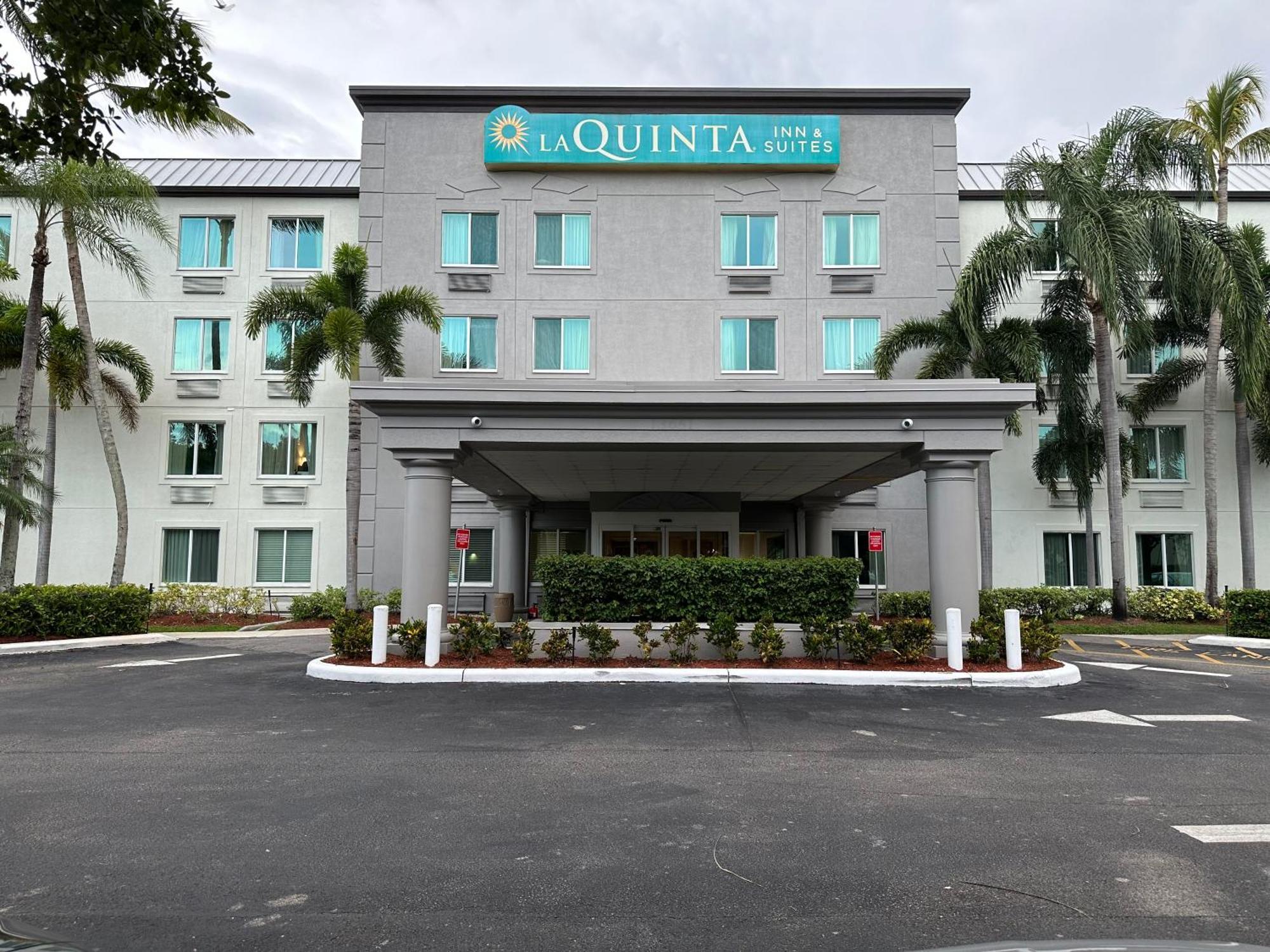 La Quinta Inn & Suites By Wyndham Sawgrass Sunrise Eksteriør billede