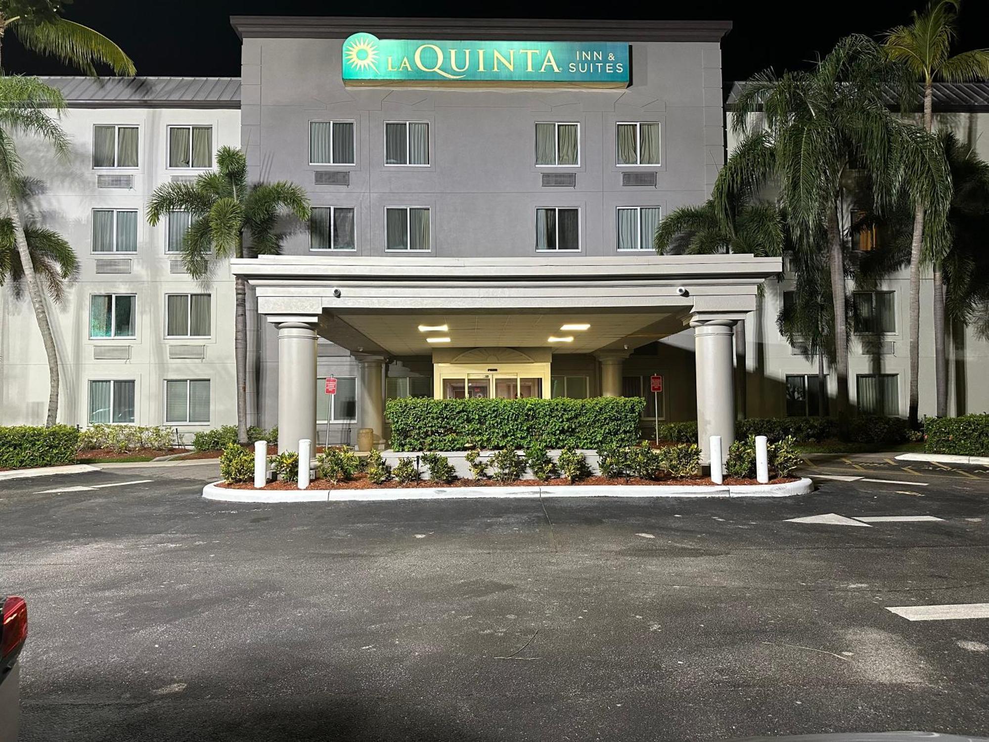 La Quinta Inn & Suites By Wyndham Sawgrass Sunrise Eksteriør billede