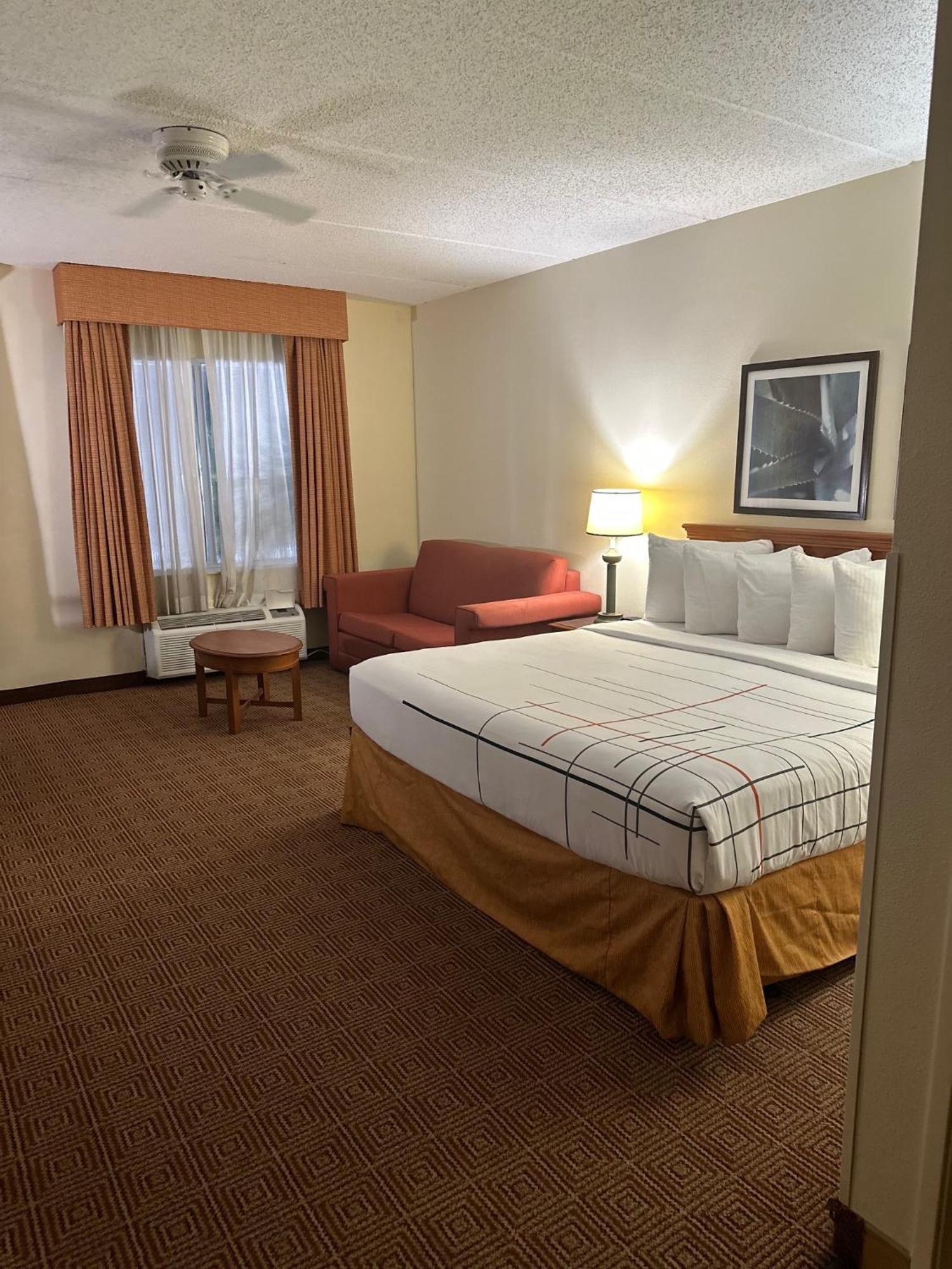 La Quinta Inn & Suites By Wyndham Sawgrass Sunrise Eksteriør billede
